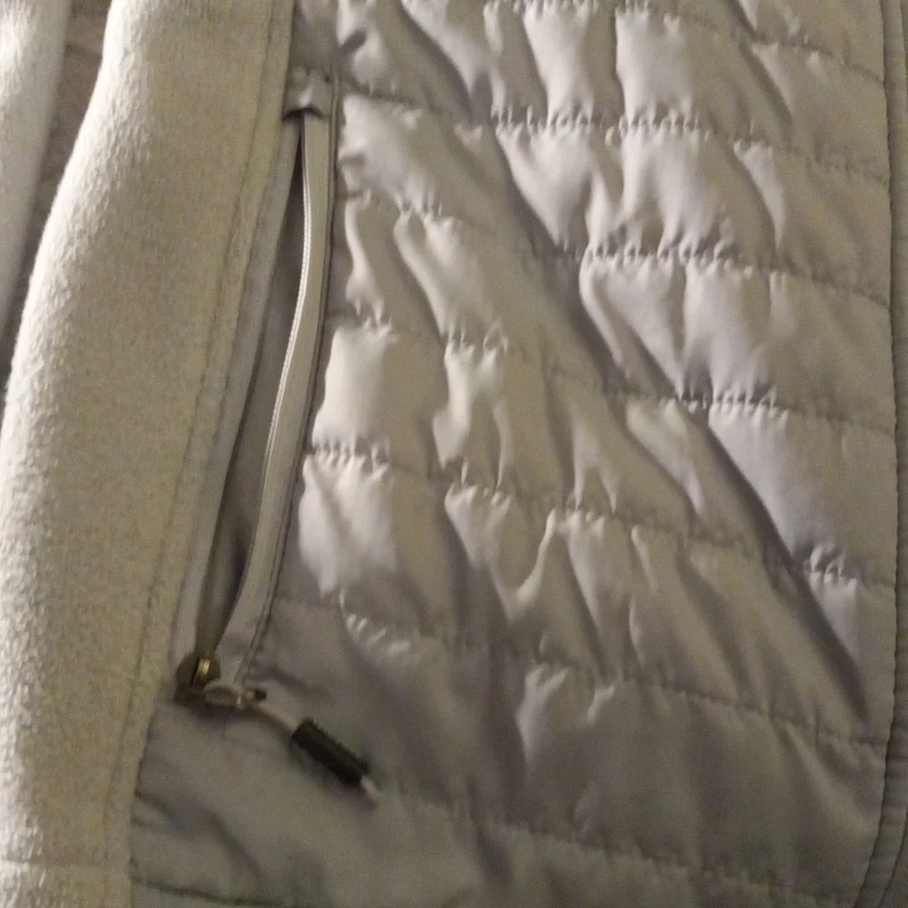 New balance fleece zip up. - Picture 5 of 5